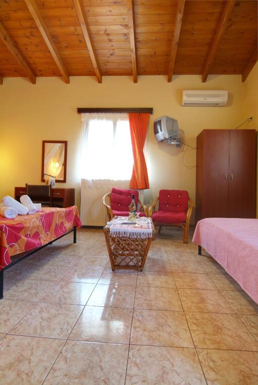 Kelari Studios Amphissa Chambre photo